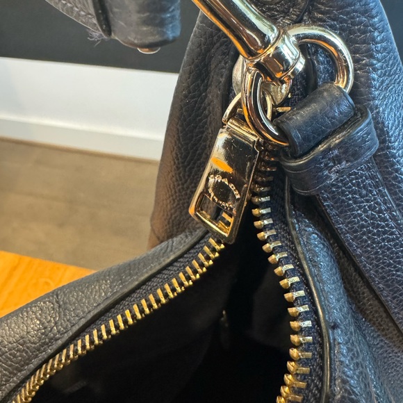 Navy blue pebbled leather blue hobo shoulder bag - Picture 4 of 11